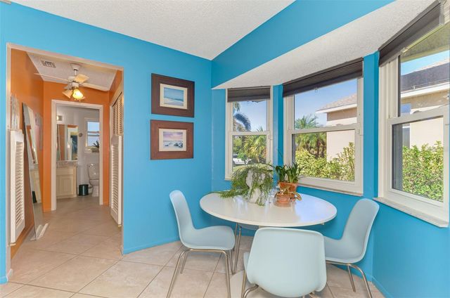 602 PORTIA STREET N, Nokomis, FL 34275