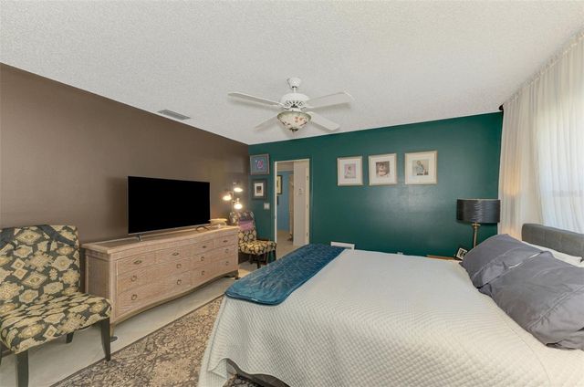 602 PORTIA STREET N, Nokomis, FL 34275