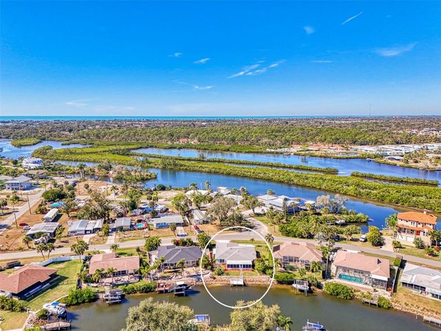 602 PORTIA STREET N, Nokomis, FL 34275