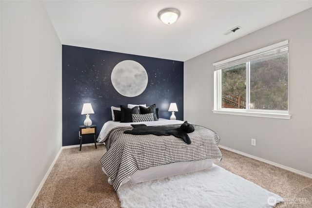 1991 NE Trussel Court, Bremerton, WA 98311