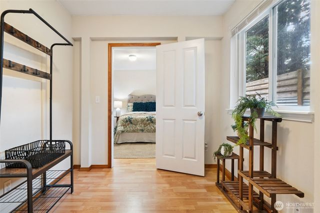 1991 NE Trussel Court, Bremerton, WA 98311