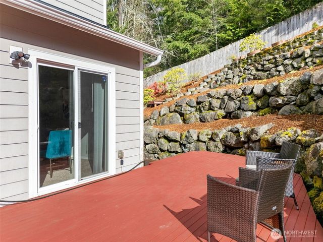 1991 NE Trussel Court, Bremerton, WA 98311