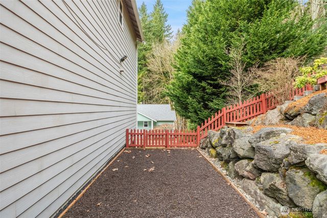 1991 NE Trussel Court, Bremerton, WA 98311