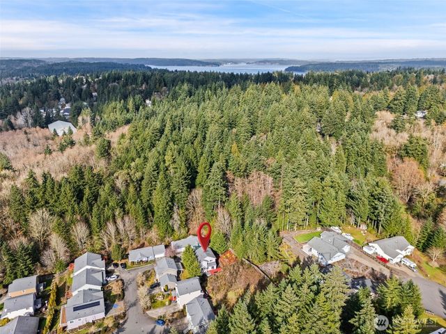 1991 NE Trussel Court, Bremerton, WA 98311