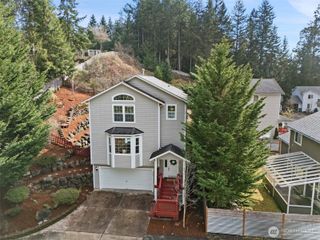 1991 NE Trussel Court, Bremerton, WA 98311