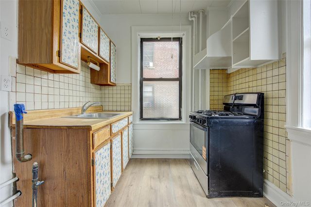 35-35 82nd Street 23, Jackson Heights, NY 11372