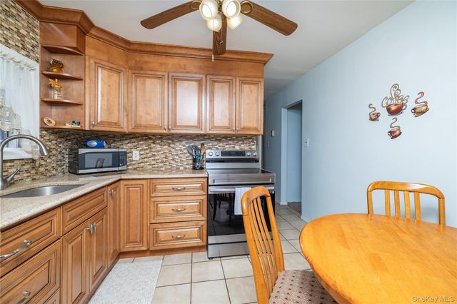 712 Nightingale Road, West Hempstead, NY 11552
