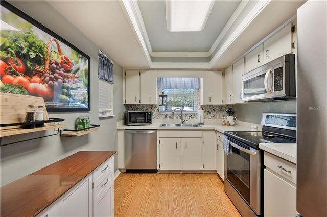 2025 SYLVESTER ROAD RR2, Lakeland, FL 33803