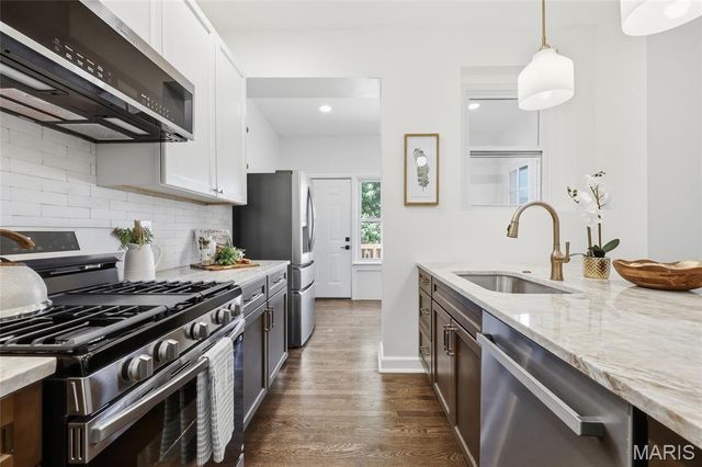 3525 Hartford Street, St Louis, MO 63118