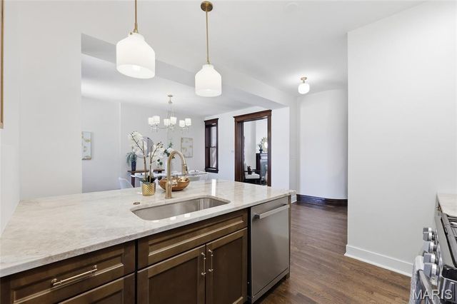 3525 Hartford Street, St Louis, MO 63118