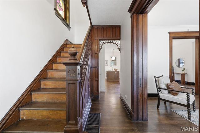 3525 Hartford Street, St Louis, MO 63118