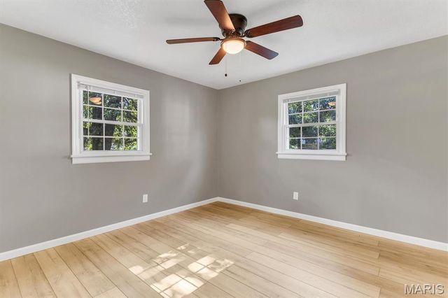 216 Hillsdale Drive, Ballwin, MO 63011