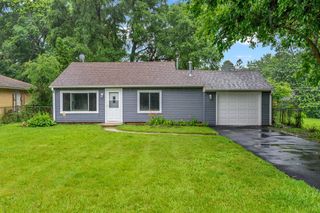 32910 N Meadow Road, Grayslake, IL 60030