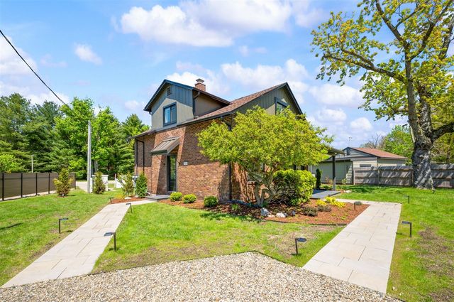 7321 Harbert Road, Harbert, MI 49115
