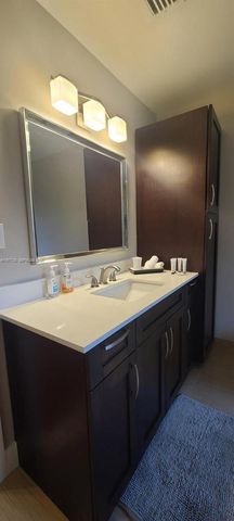 8826 NW 189th Ter, Hialeah, FL 33018