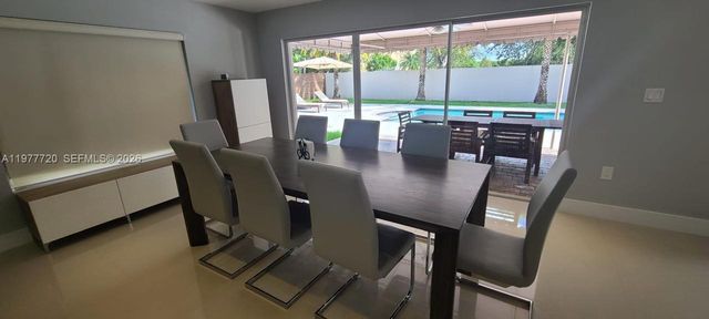 8826 NW 189th Ter, Hialeah, FL 33018