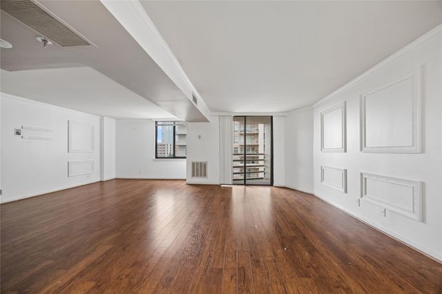 3525 Sage Road 713, Houston, TX 77056