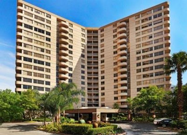 3525 Sage Road 713, Houston, TX 77056