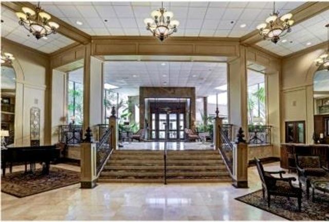 3525 Sage Road 713, Houston, TX 77056