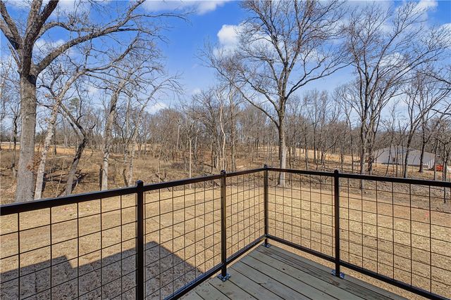 13212 Wallys Way, Gentry, AR 72734