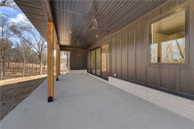 13212 Wallys Way, Gentry, AR 72734