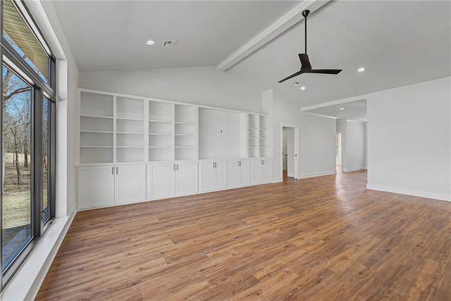 13212 Wallys Way, Gentry, AR 72734