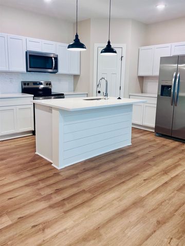 3736 S Bluelake Street, Wichita, KS 67215