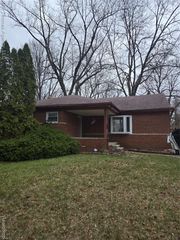 24220 Gardner Street, Oak Park, MI 48237