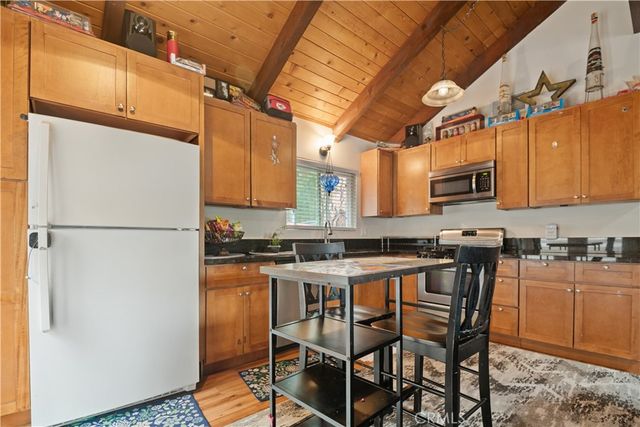 2493 Palo alto, Running Springs, CA 92382