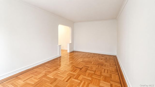 84-49 168th Street 2V, Jamaica Hills, NY 11432