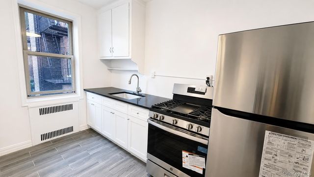 84-49 168th Street 2V, Jamaica Hills, NY 11432