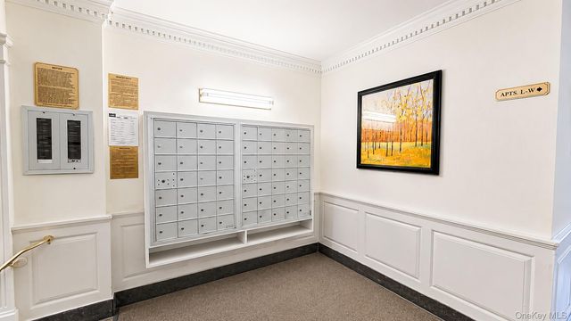 84-49 168th Street 2V, Jamaica Hills, NY 11432