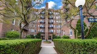 84-49 168th Street 2V, Jamaica Hills, NY 11432