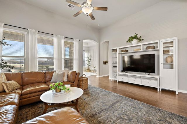 112 Fattoria CV, Liberty Hill, TX 78642