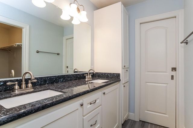 1140 Glenda Street, Pearland, TX 77581