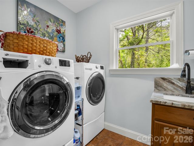 249 Boulder Run Drive, Lake Lure, NC 28746