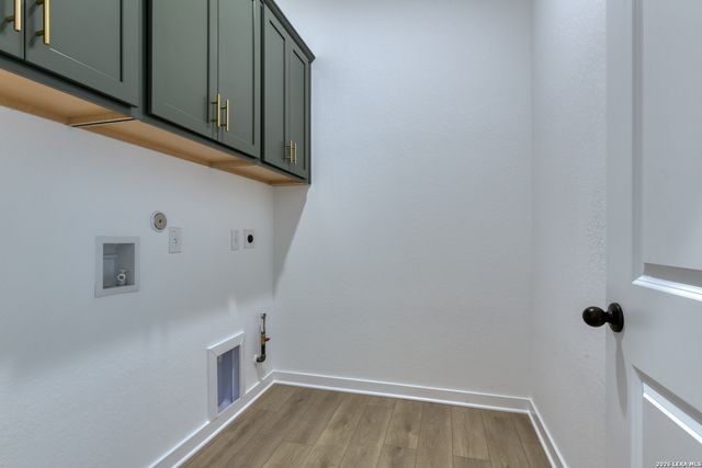 1223 Hightower Ln, San Antonio, TX 78245