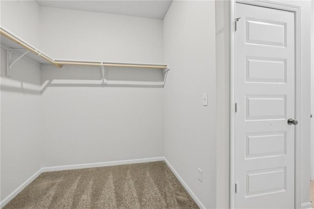 521 SE Nelson Drive, Blue Springs, MO 64014