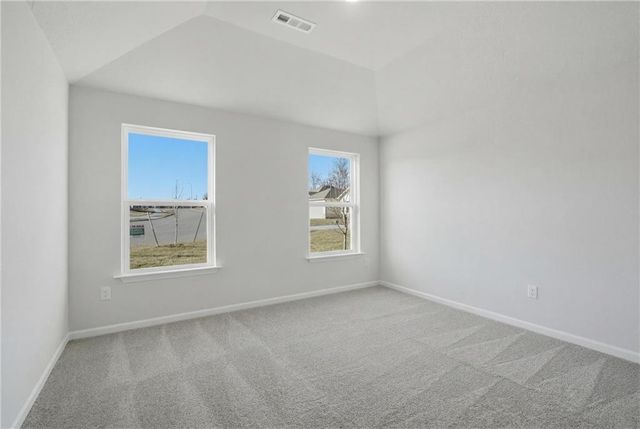 521 SE Nelson Drive, Blue Springs, MO 64014