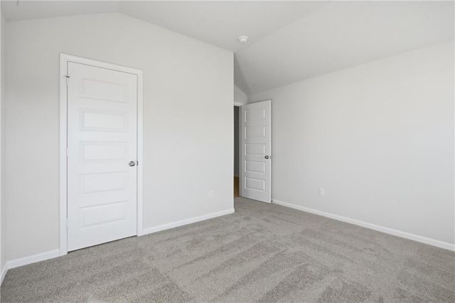 521 SE Nelson Drive, Blue Springs, MO 64014