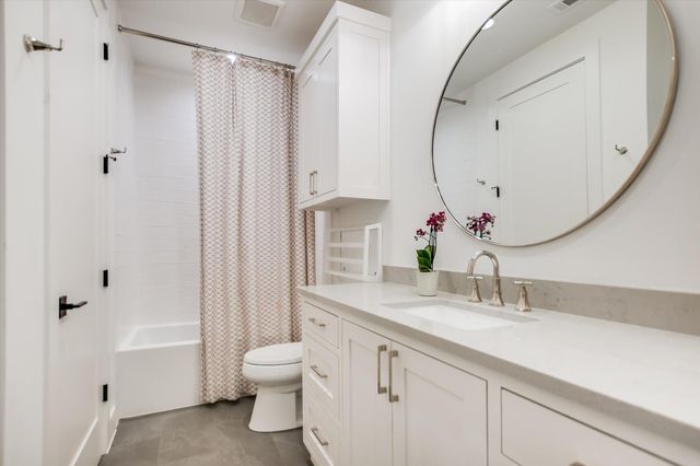 2311 Westoak DR, Austin, TX 78704