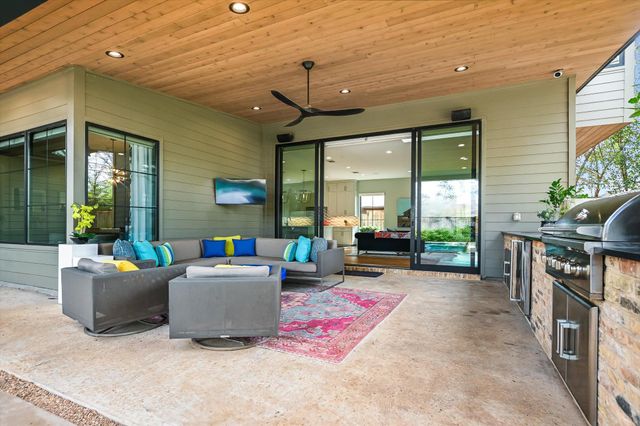 2311 Westoak DR, Austin, TX 78704