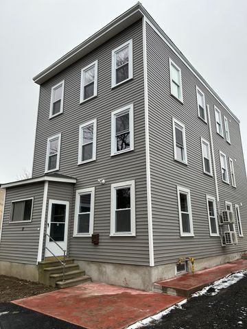 27 North St, Worcester, MA 01605