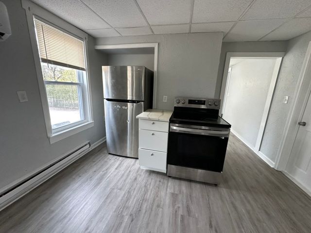 27 North St, Worcester, MA 01605