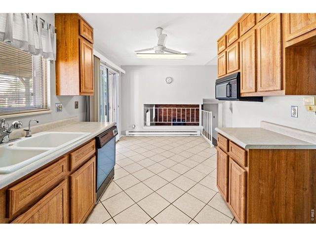 1082 Lilac Ct, Broomfield, CO 80020