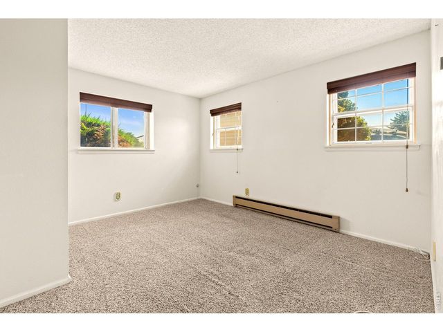 1082 Lilac Ct, Broomfield, CO 80020