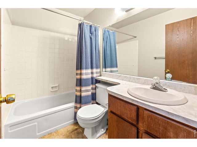 1082 Lilac Ct, Broomfield, CO 80020