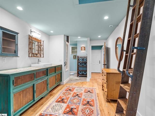 1200 E Lakeshore Drive, Landrum, SC 29356