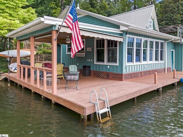 1200 E Lakeshore Drive, Landrum, SC 29356