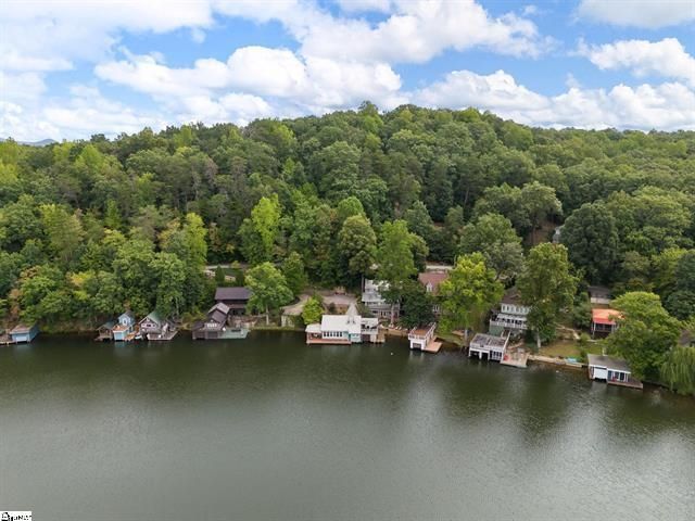 1200 E Lakeshore Drive, Landrum, SC 29356
